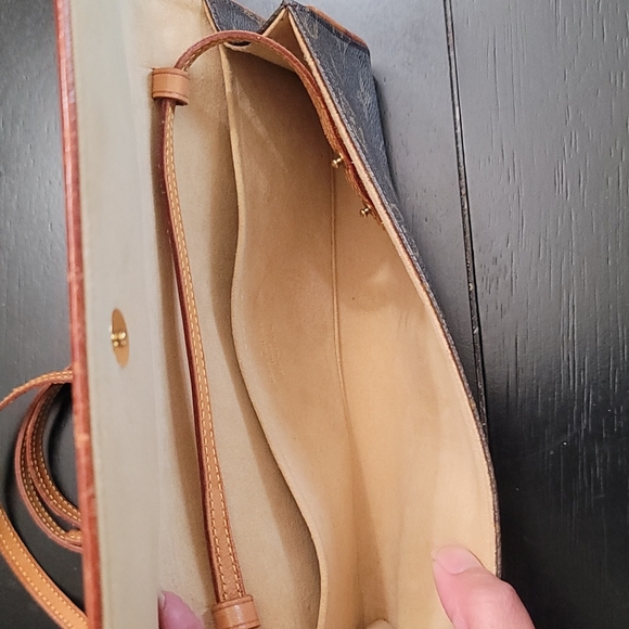 ❣️SALE Louis Vuitton Twin GM - Picture 9 of 16